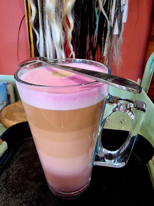 4 szklanki do kawy lub herbaty Nescafe Milano szkło