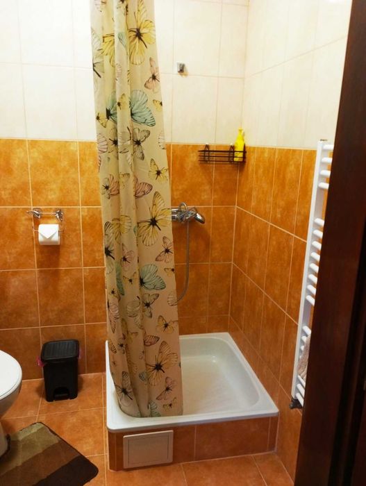 Подобово окремі номера з санвузлами, кухнею, паркінг в м.Берегово