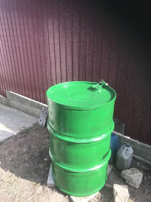 Продам бочку металеву