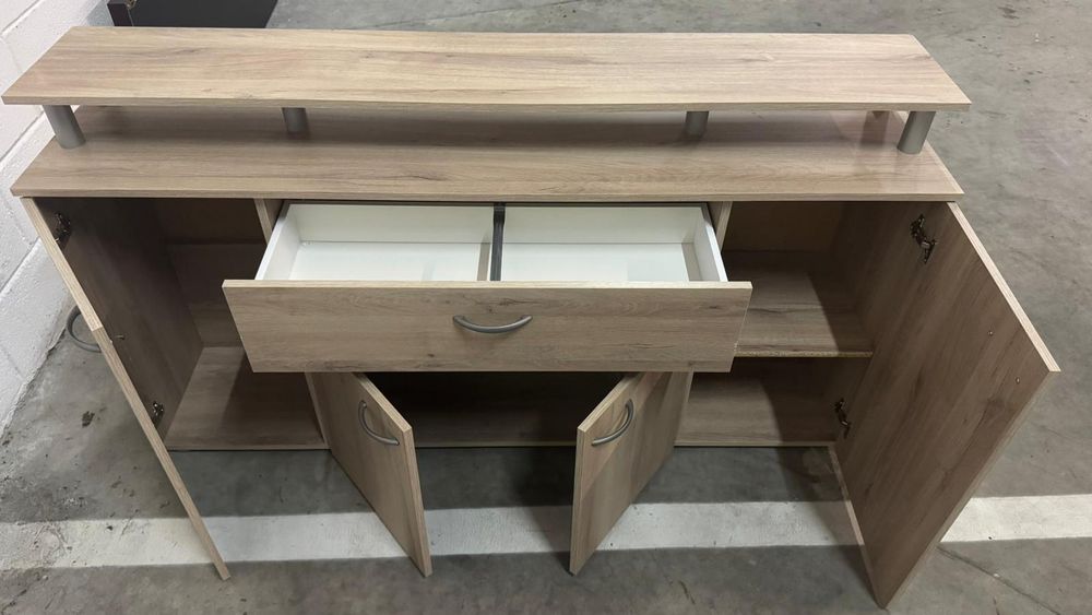 Comoda madeira como nova