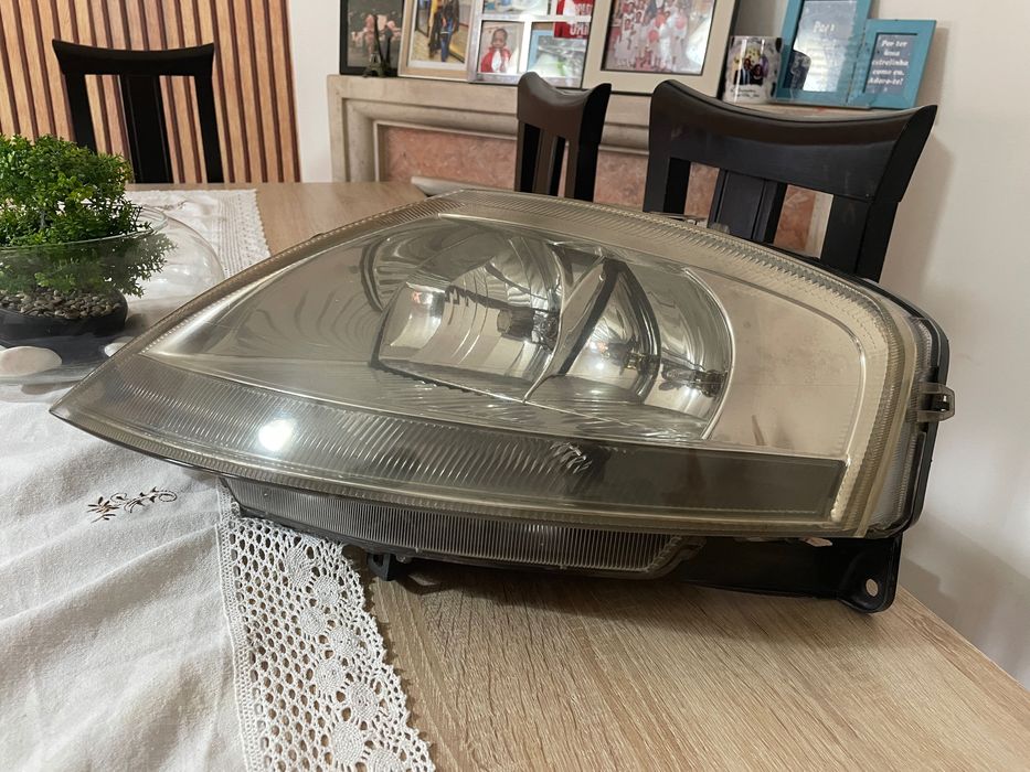 Faróis de carro