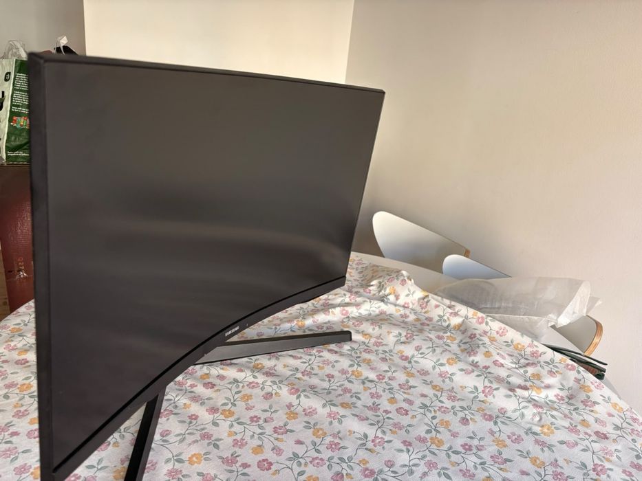 Monitor 27 polegadas Curvo