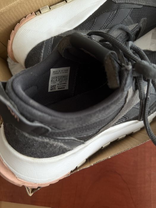Бігові кросівки Reebok 23.5см