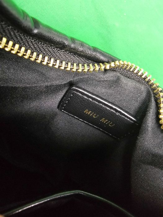 Torebka damska Miu Miu torba biznesowa nowość czarna lodeczka kuferek