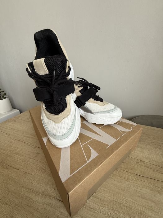 Кросівки Zara 39 розмір
