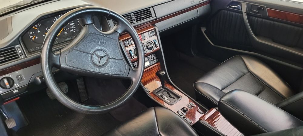 Mercedes W 124 CE 320