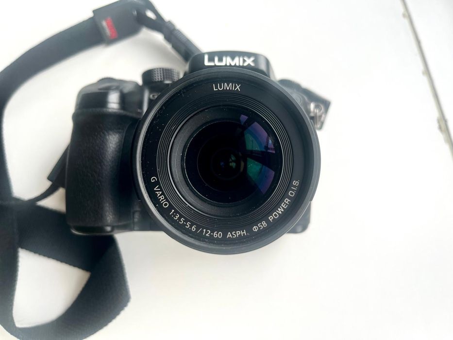 Máquina fotográfica Panasonic Lumix GH4