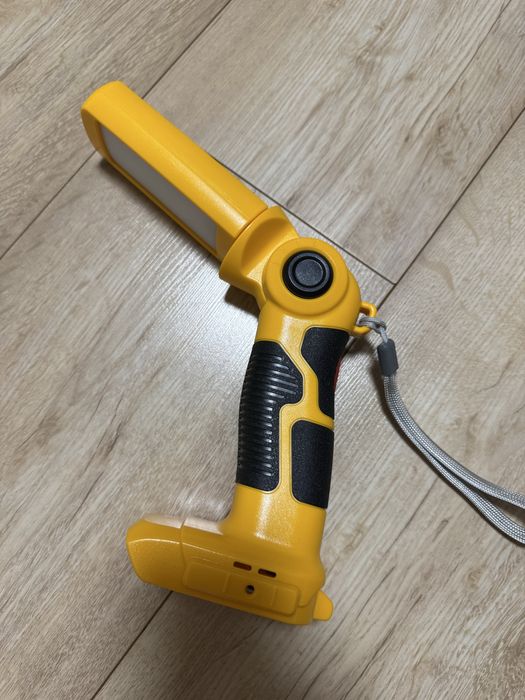 Ліхтар для батареї DeWalt 14.4V/20V MAX