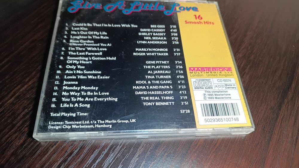 Give a Litlle love_16 smash hits