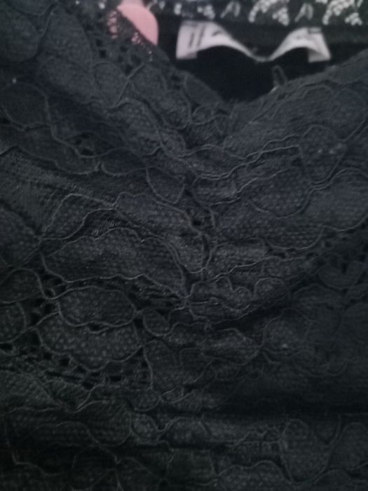 Top krótki koronkowy