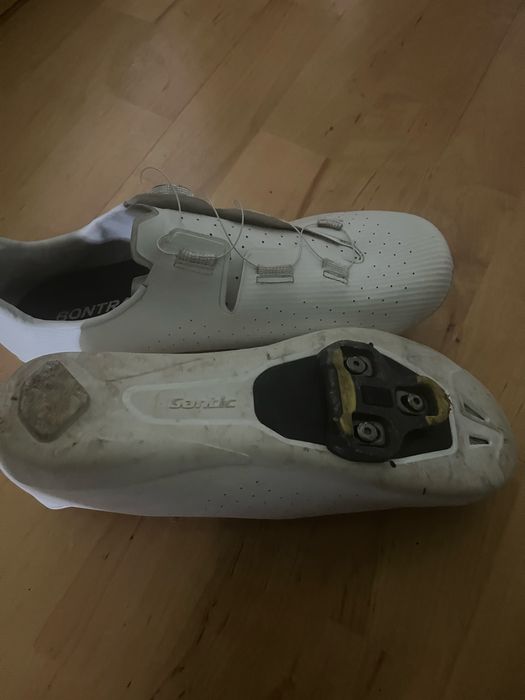 Buty szosowe santic 43 z blokami shimano