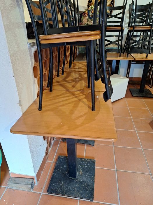 Mesas e cadeiras de Café