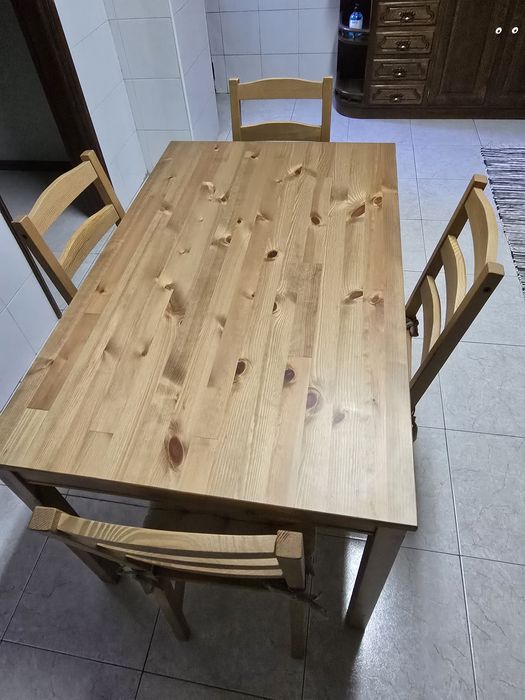 mesa + 4 cadeiras IKEA