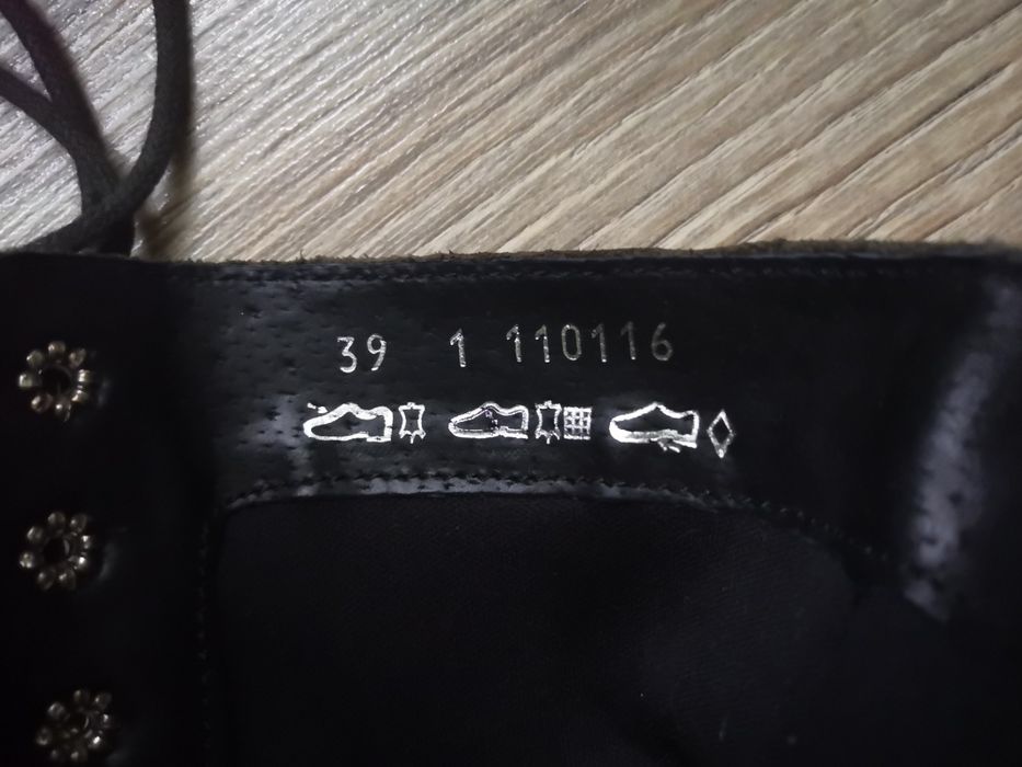 Кожаные ботинки бренда Varese, размер 39, стелька 25