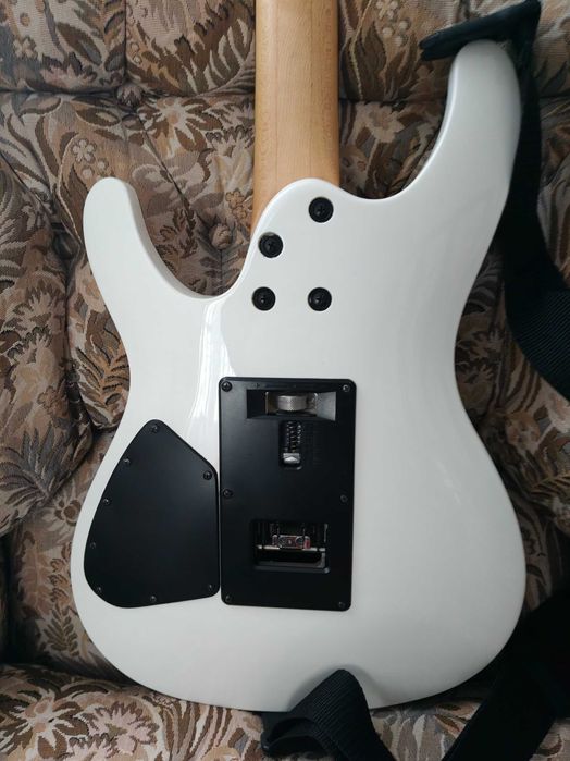 Ibanez S 570B Branco