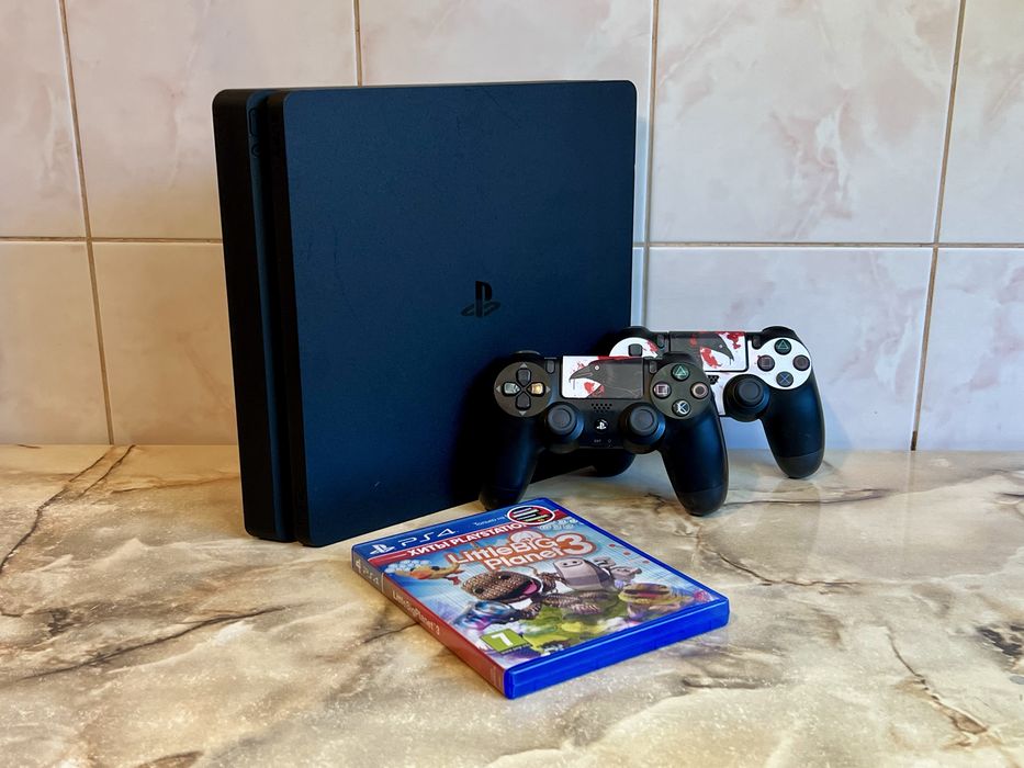 PlayStation 4 Slim 500gb + 2 джойстика. Гарантия!