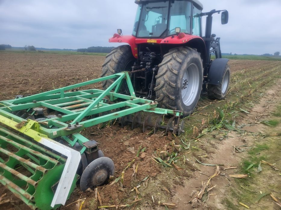 Massey Ferguson 6465 Valtra  Fendt