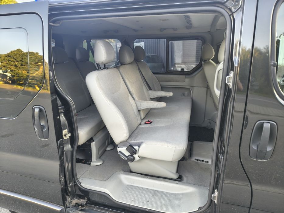 Nissan primastar ( nie Trafic Vivaro) 8 /9osobowy Passenger 2.0dci