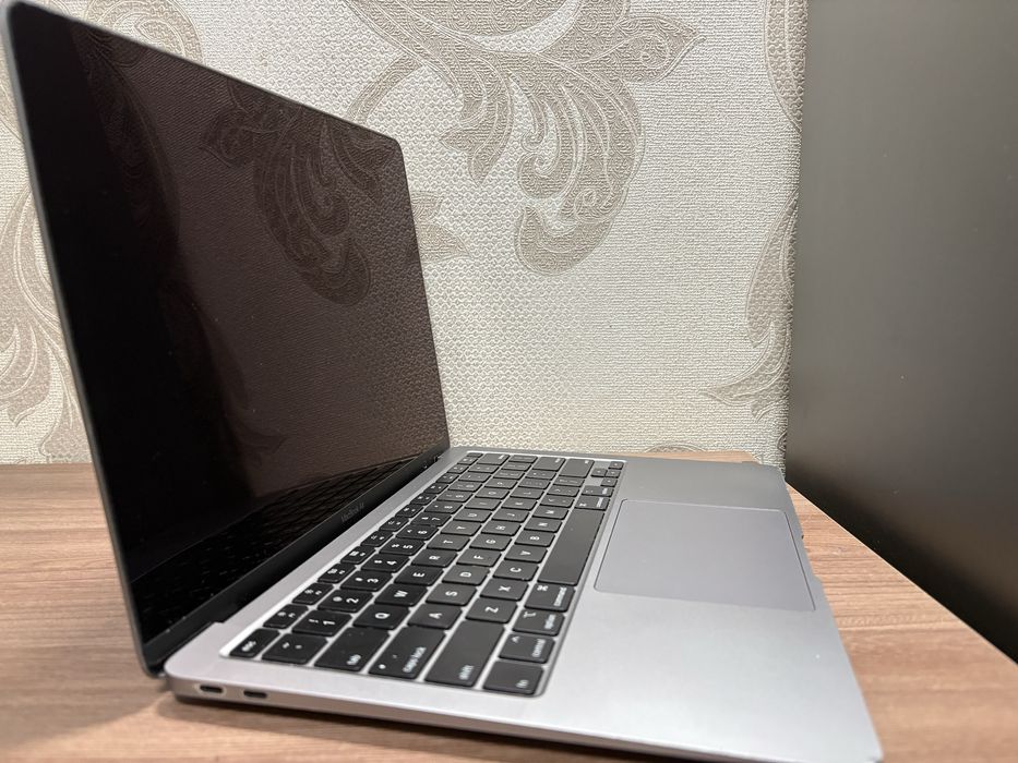 Apple MacBook air 13 2020 retina 8gb/256gb/i3 a2179 ноутбук