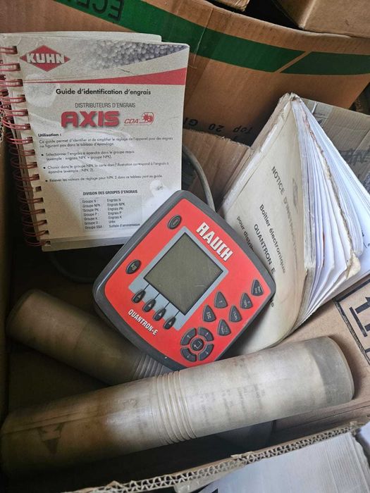 Rozsiewacz  KUHN AXIS 40.1, Waga Komputer, Duży Wybór Rozsiewaczy