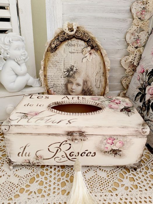 Pudełko na chusteczki vintage