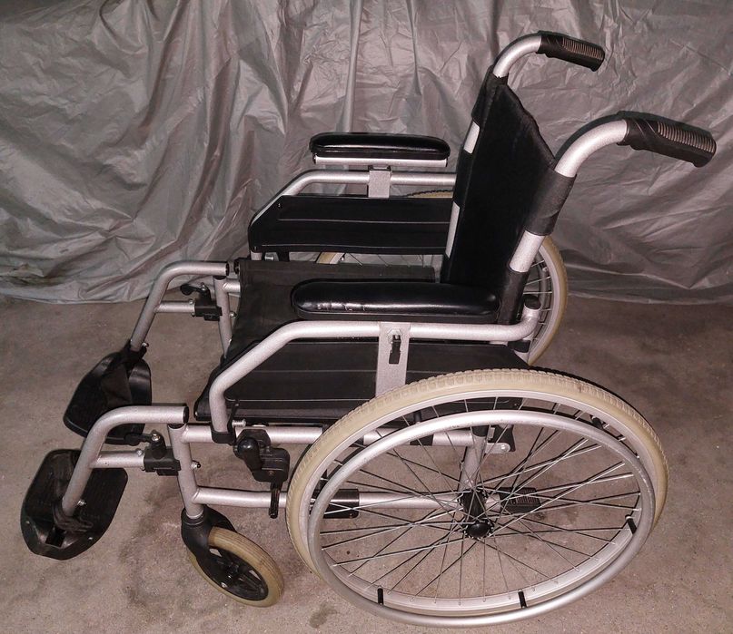 Cadeira de rodas - manual