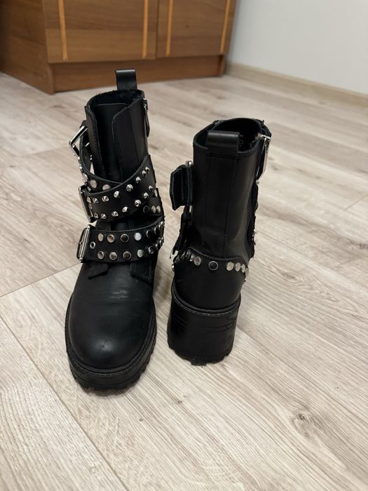 Черевики чорні від zara