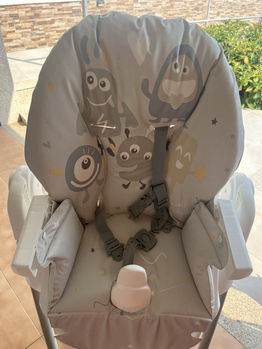 Cadeira de comer bebé