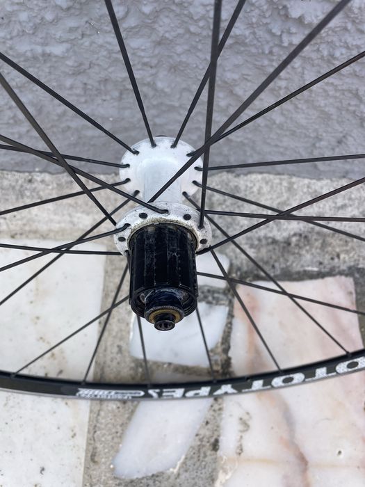 Rodas estrada Prototype pro tour alumínio (par)