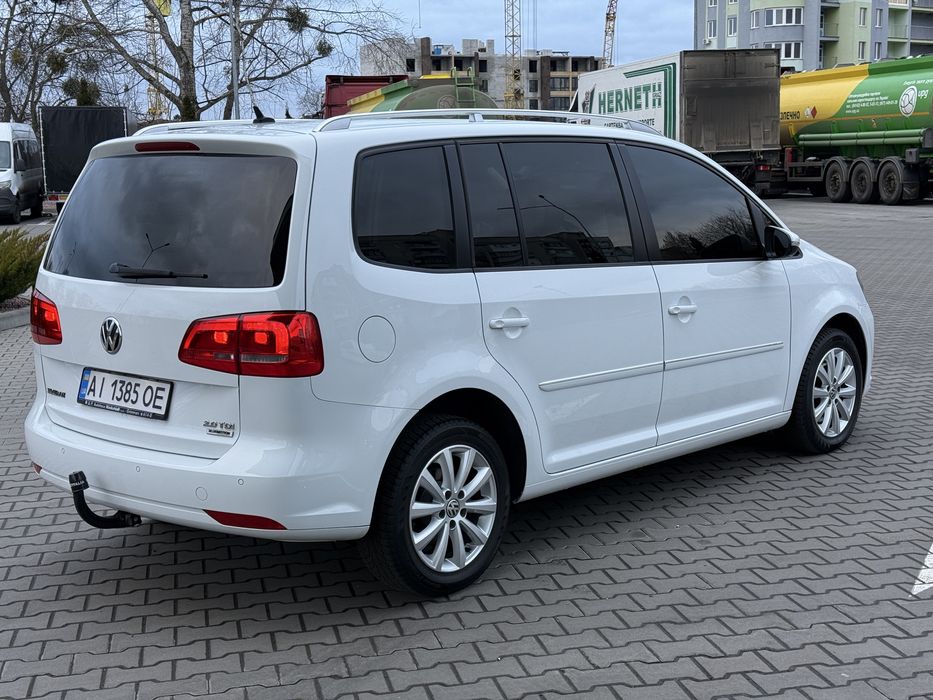 Volkswagen Touran 2015 2.0 дизель