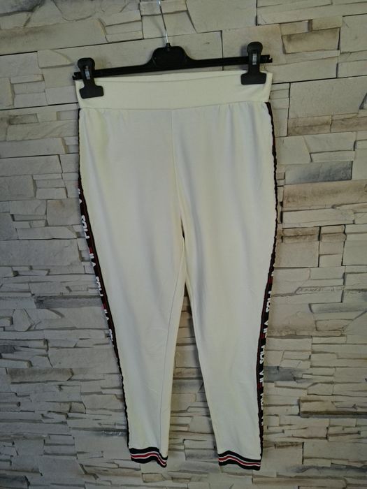 Białe legginsy dresowe Fila XS