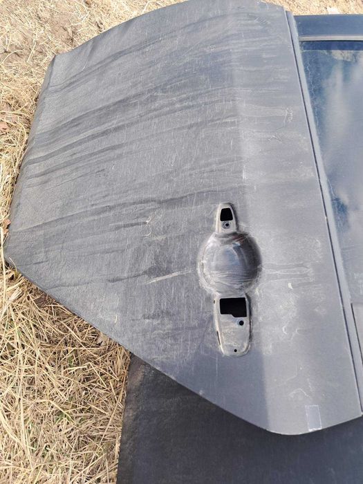 Задня ліва дверка двері дверь двери Мазда 3 БК хетчбек чорний колір