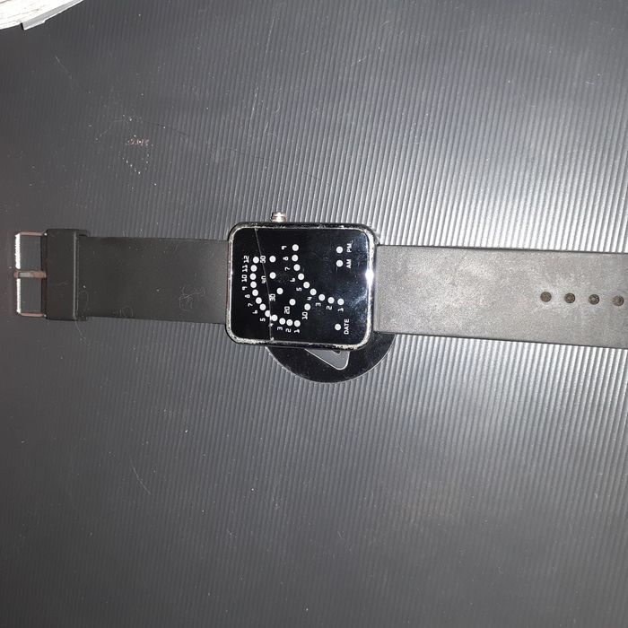 Часи наручні різні