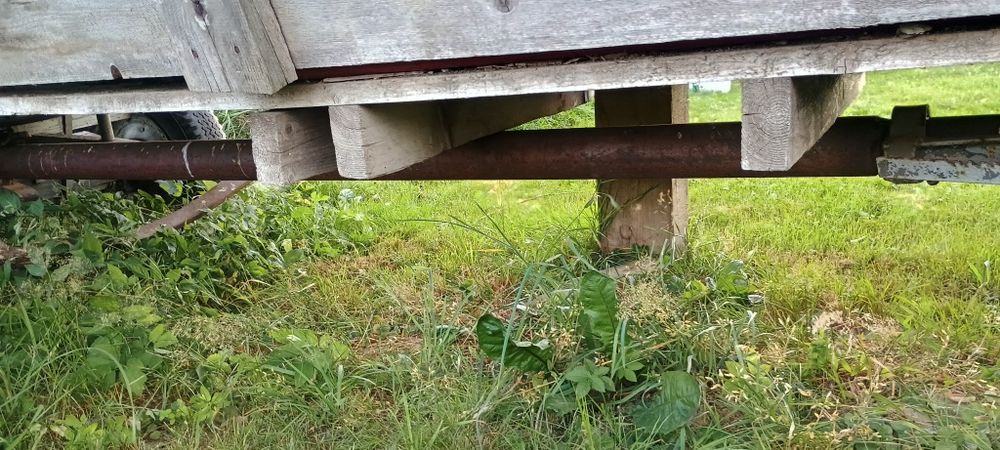 Wóz do traktora ciągnika na kołach 16 na drzewo do lasu