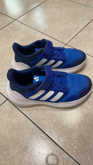 Adidas кросівки 33р.