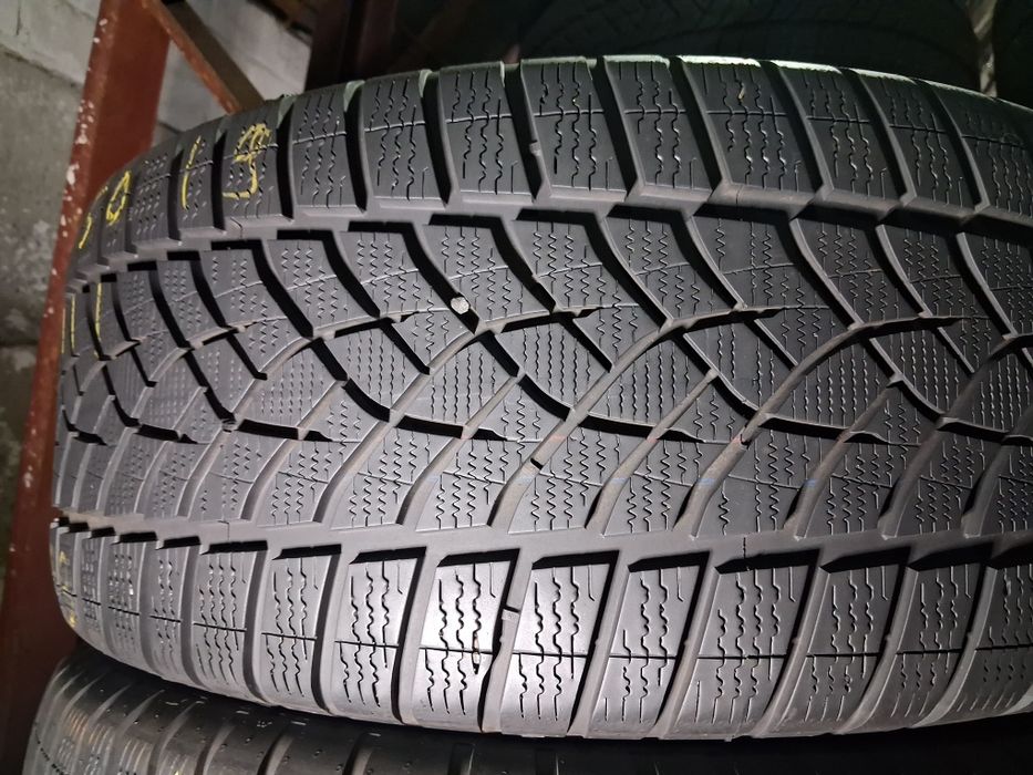 255/50 19 Goodyaer Ultra Grip Perfomance +