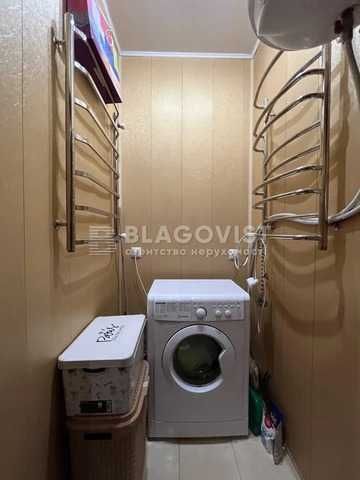 Продаж 3-к. з ремонтом 110м2, метро Печерська, вул. Коновальця_32_ЖК Митець