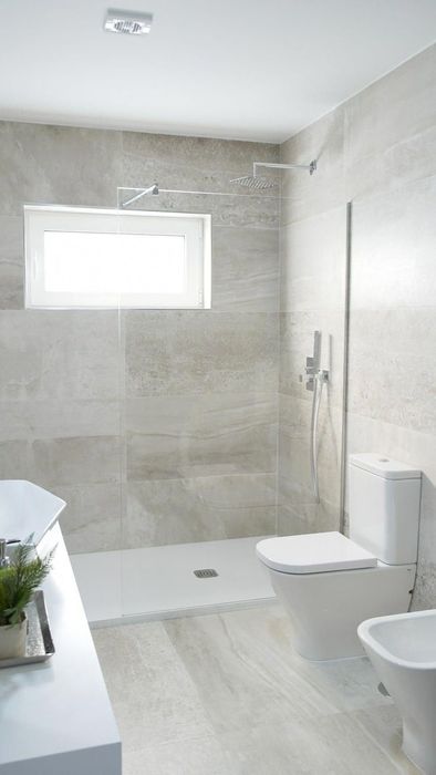 Serviços de instalação e manutenção64650759824897121