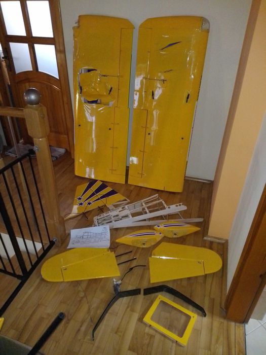 Rozbity samolot RC Decatlhon 310cm