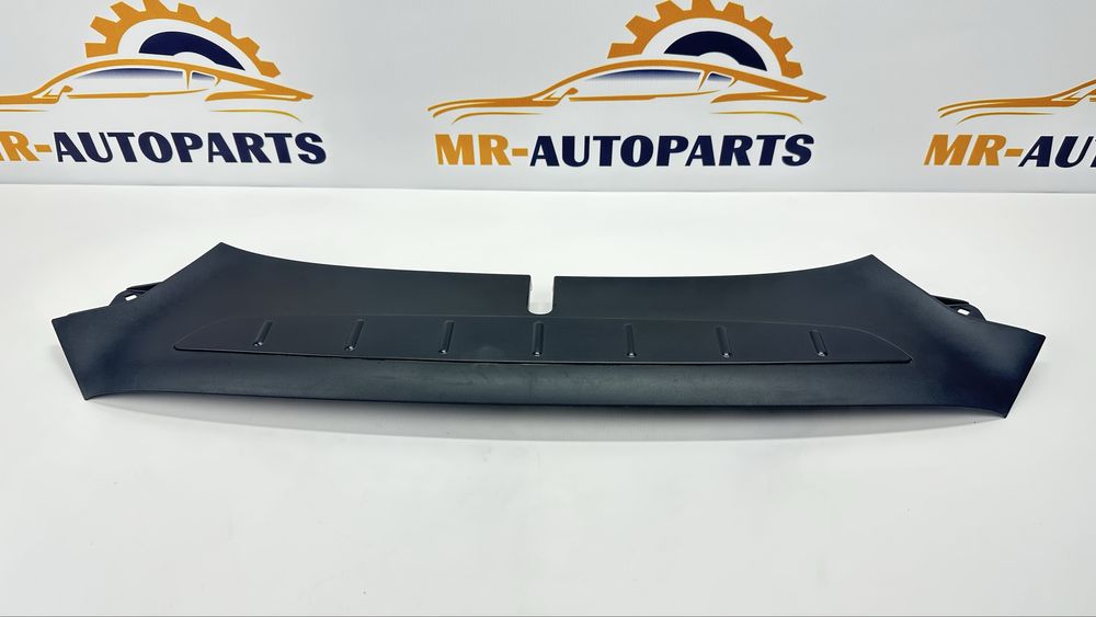 Підкапотний пластик tesla model x оригінал бу