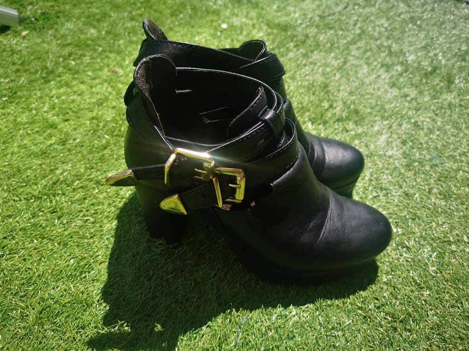 Sapatos de senhora 36