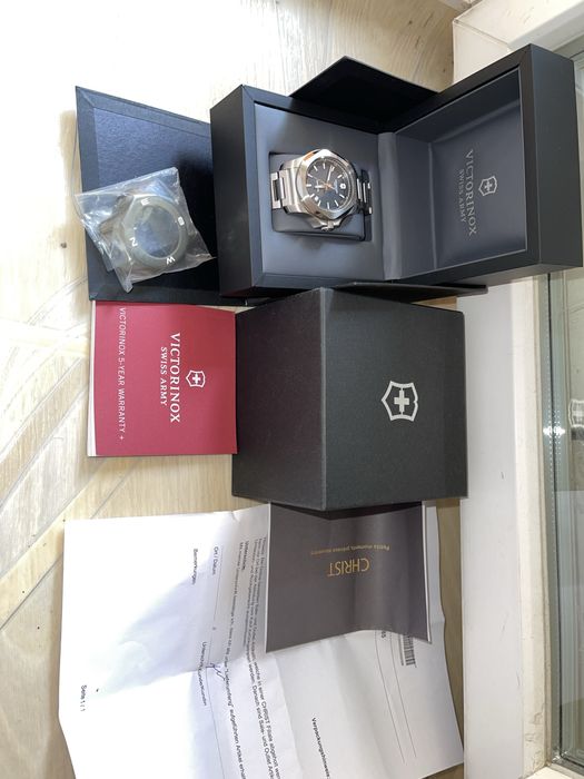 Victorinox Swiss Army I.N.O.X. Mechanical V241837  43мм 200м