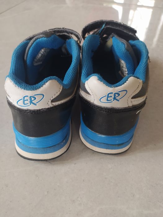 Adidaski buciki sportowe dla chłopca 26 adidasy