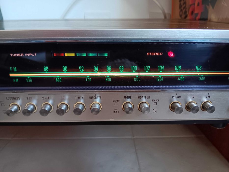 Radio Amplificador SONY HQR 600 Quadrifónico único em Portugal