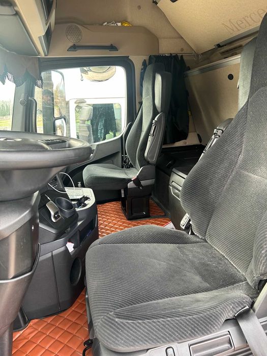 Ciągnik siodłowy Mercedes Actros 480 LOW DECK MEGA