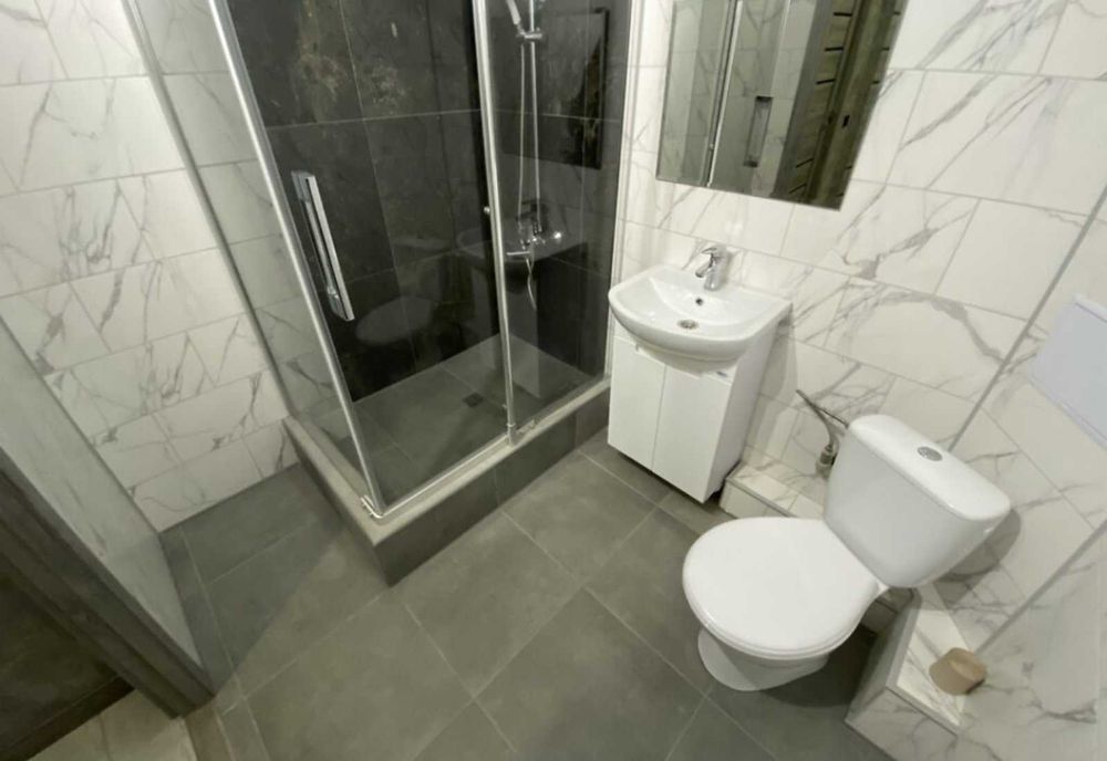 1 квартира вул.Запорізька Є ліжко та диван Новобудова