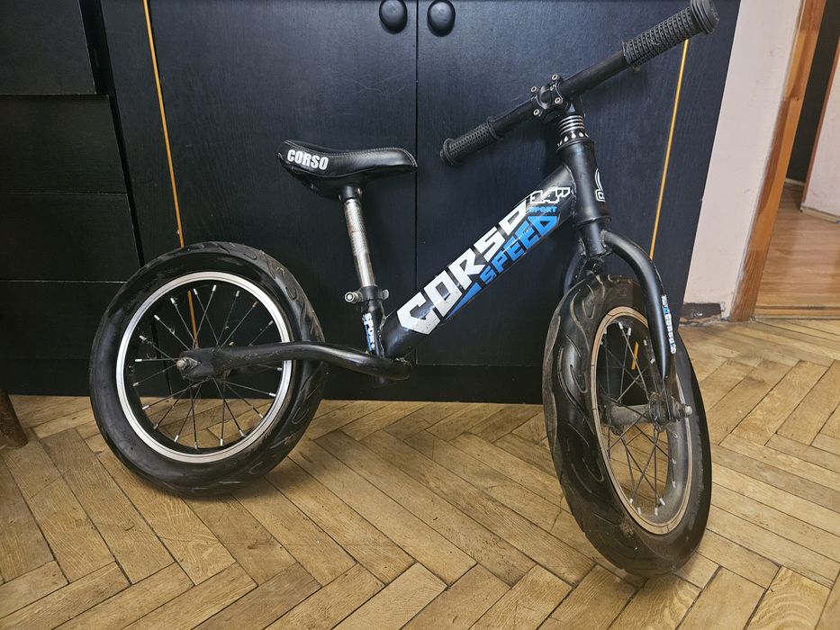 Беговел дитячий Corso