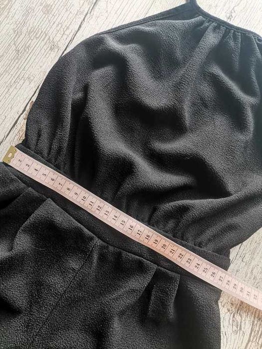 Czarny krótki wizytowy kombinezon koronka plecy New Look