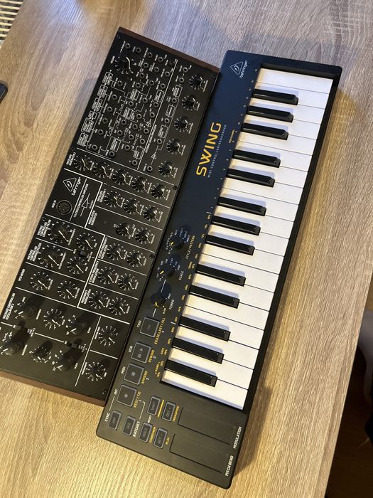 Behringer K2 MkII + Swing keyboard/sequencer