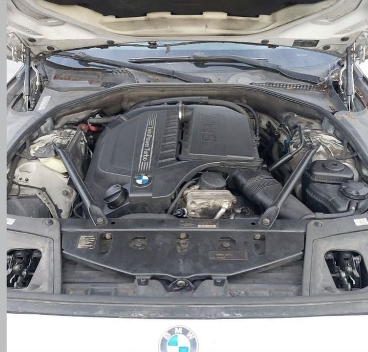 Запчастини BMW 533i f10 2011